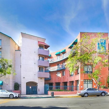 Vantaggio Suites Сан-Диего Экстерьер фото