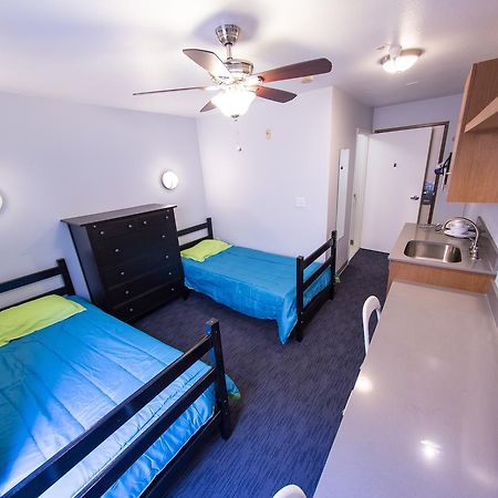 Vantaggio Suites Сан-Диего Экстерьер фото