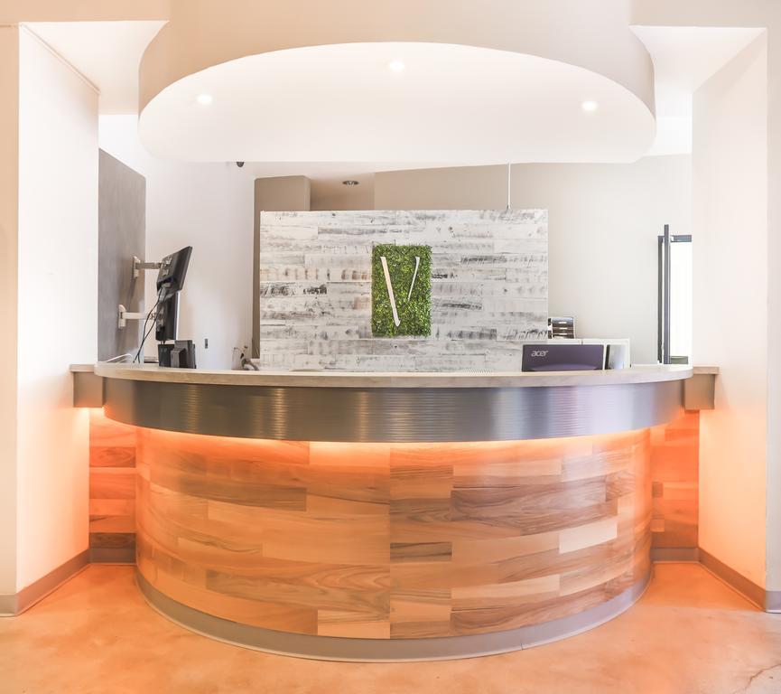Vantaggio Suites Сан-Диего Экстерьер фото